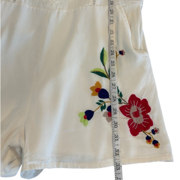 Guess Boho Festival Embroidered Apron Romper Woman’s Size 10 NWT - Picture 10 of 11